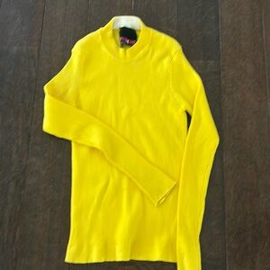 La Fetiche yellow top